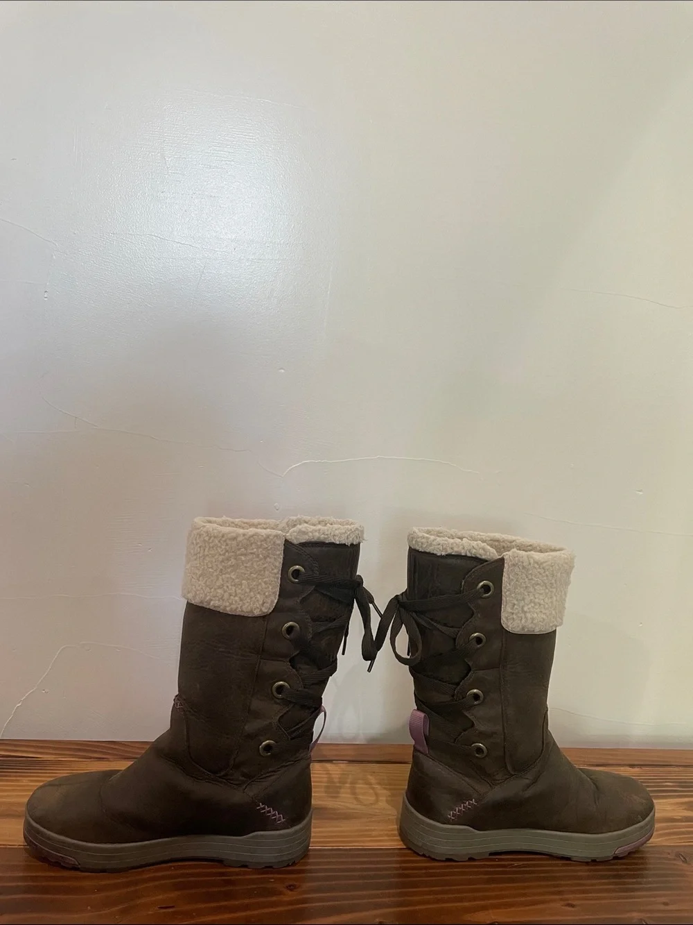 KEEN Women's Snowmass Brown Leather Winter Snow Boots Size 6.5